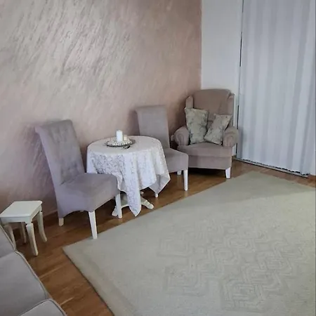 Cozy Apartment Petrovaradin