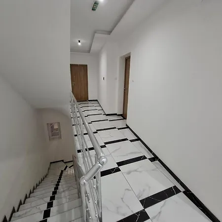 Cozy * بيتروفارادين